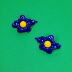 Load image into Gallery viewer, VINTAGE FLOWER BARRETTES - BLUE/YELLOW
