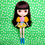 Load image into Gallery viewer, FASHION FACE-OFF COLLECTION - FUR-SLEEVE CROP TOP &amp; CULOTTES SET FOR BLYTHE &amp; OTHER 22cm/24cm DOLLS
